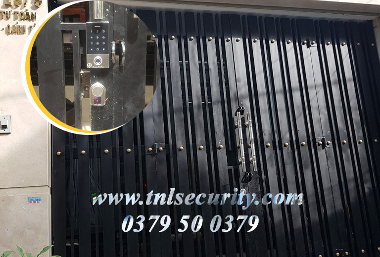 Lap-dat-khoa-cong-dien-tu-o-nha-rieng-tai-Binh-Tan-TPHCM